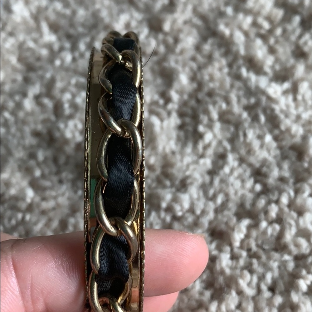 Solid ribbon bracelet - Picture 2 of 3